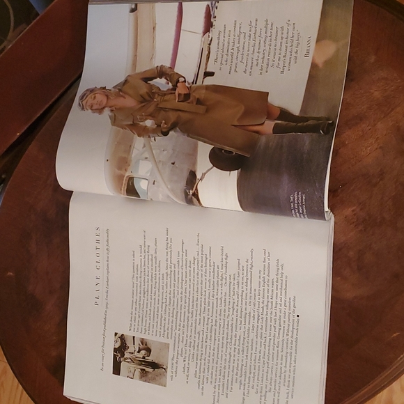 Bazaar magazine 150th anniversary collector's edition - Picture 14 of 16